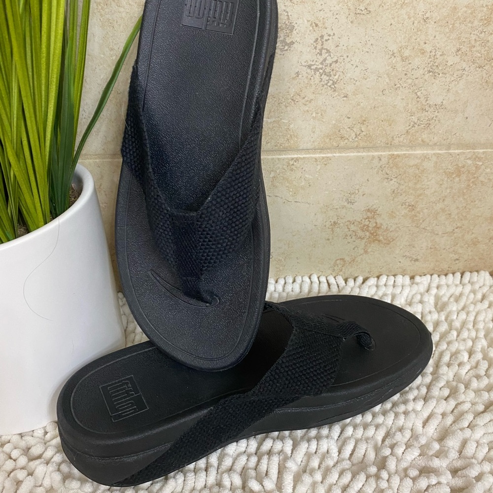 FITFLOP Surfa Women's Size 8 Toe Post  Black Sandal